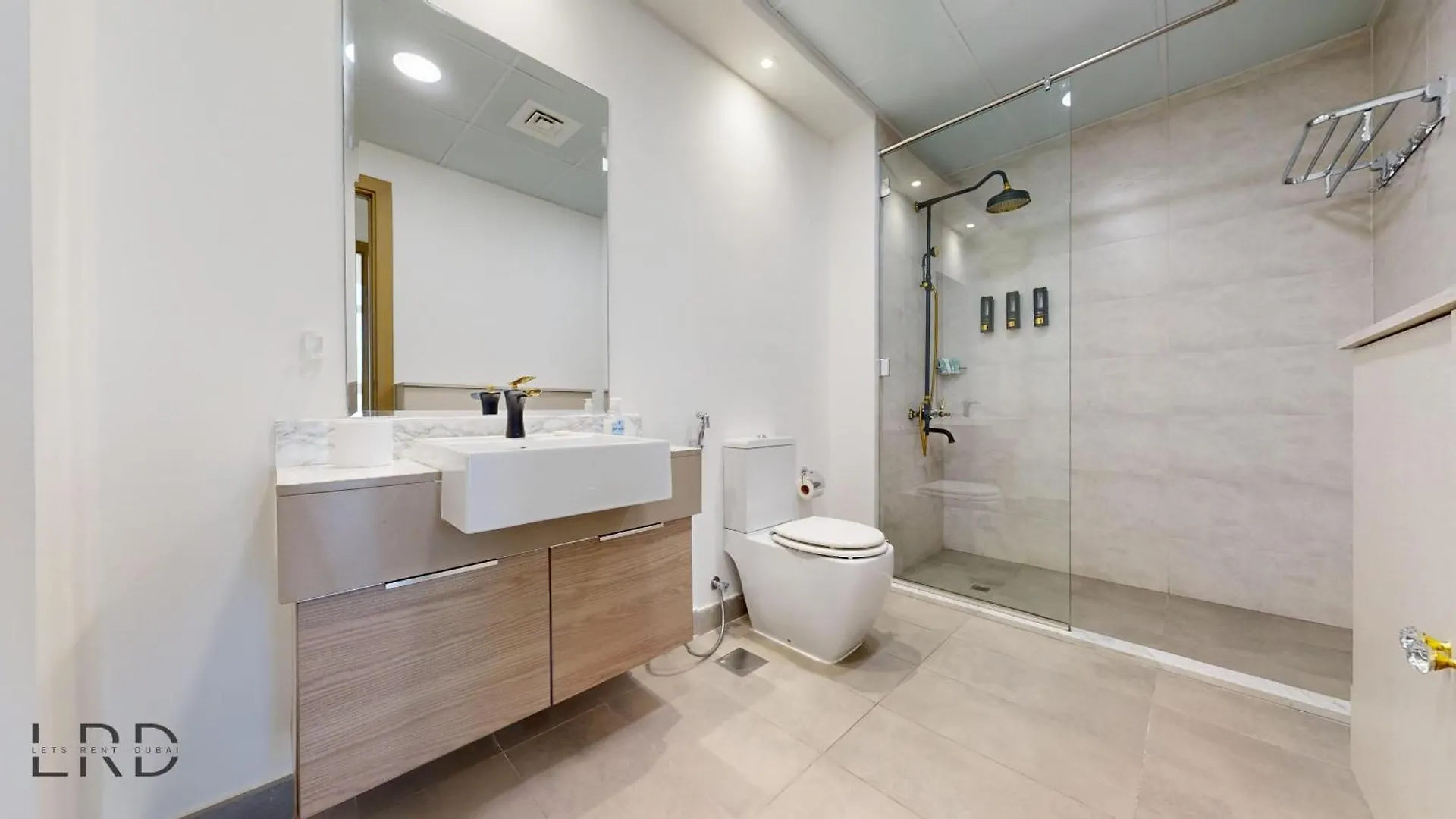 Spacious 3Br Apartment Dubaj