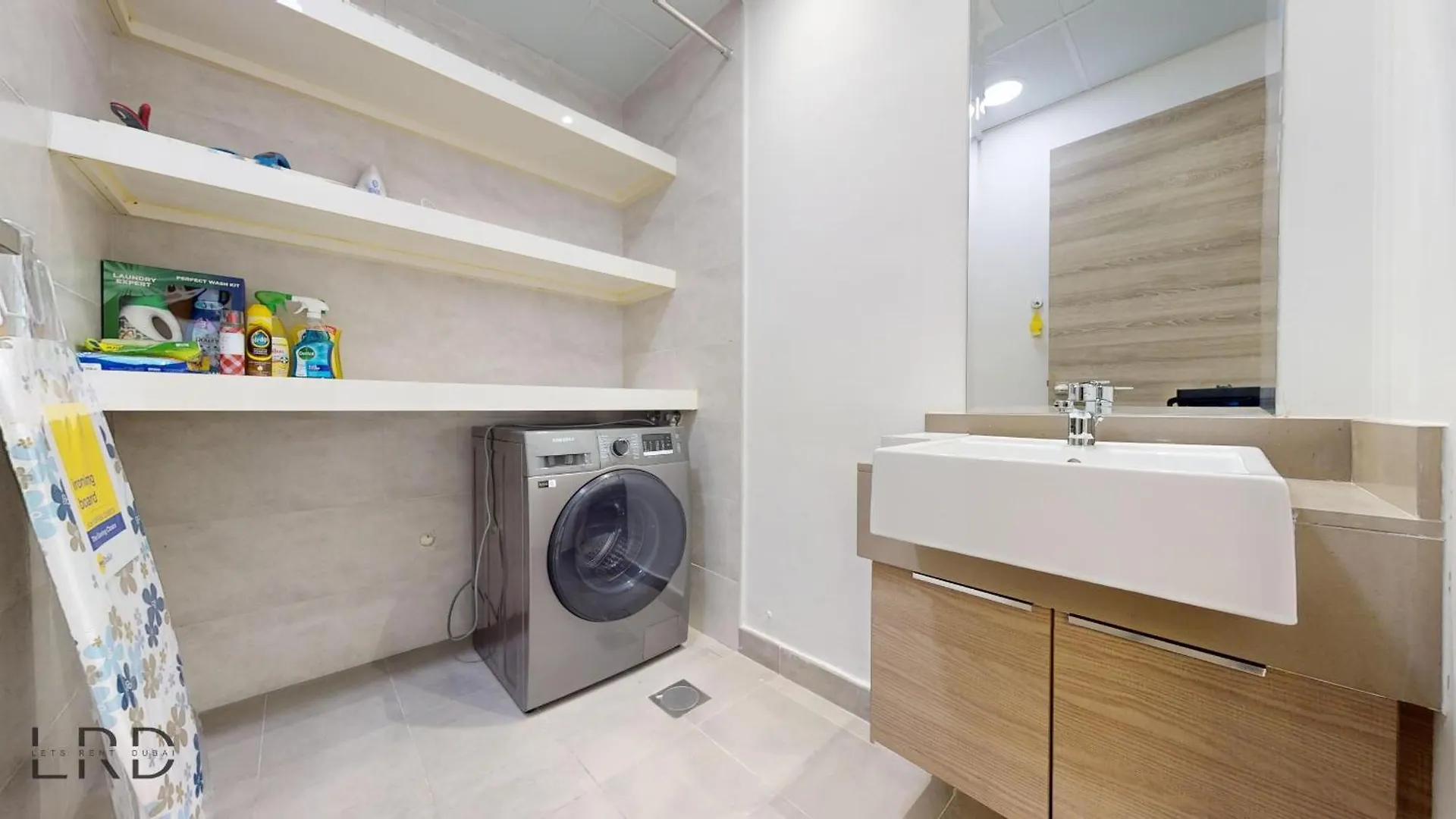 Spacious 3Br Apartment Dubaj